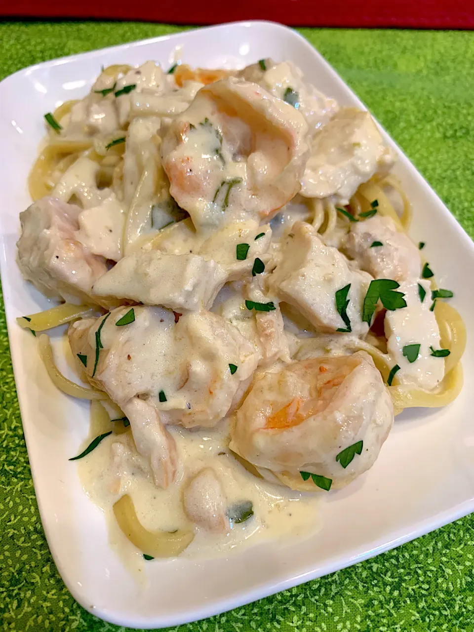 Snapdishの料理写真:Keto Chicken and Shrimp Fettuccine Alfredo|Alma's Home Kitchenさん