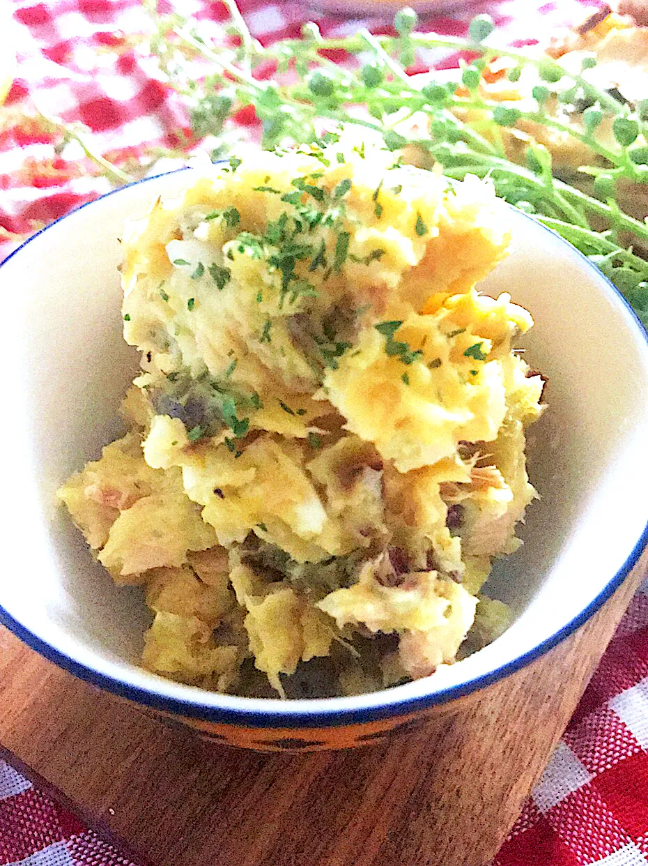 Snapdishの料理写真:焼き芋とツナのサラダ❤️❤️❤️|🌺🌺Foodie🌺🌺さん