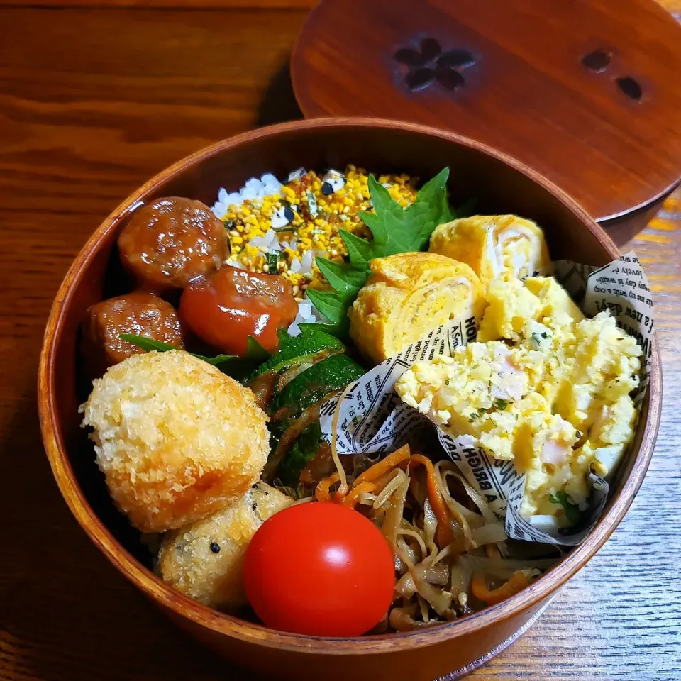 Snapdishの料理写真:☺️三色エビ団子弁当☺️
2020・11/16|Laniさん