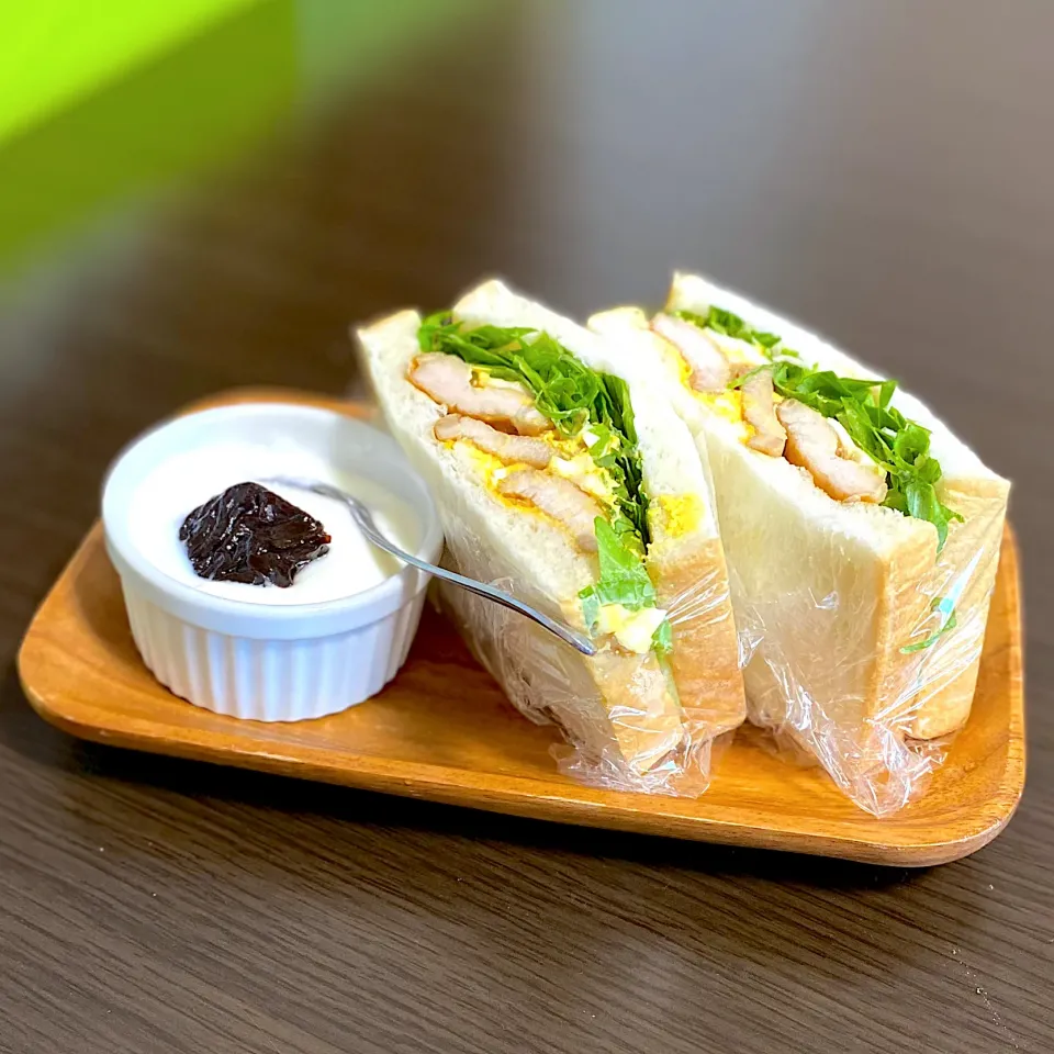 照りたまレタスサンド🥪プルーン入りヨーグルト|ちぐあささん