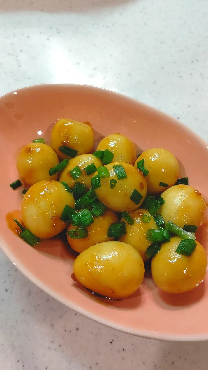 からあげビールさんの料理 お弁当やおつまみに♪うずらの卵のピリ辛焼肉のたれ炒め|リカさん