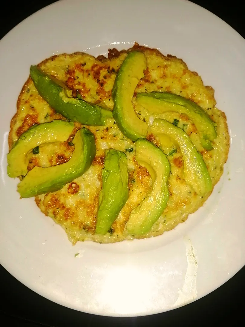 Snapdishの料理写真:Avo and Egg yum|Deeさん