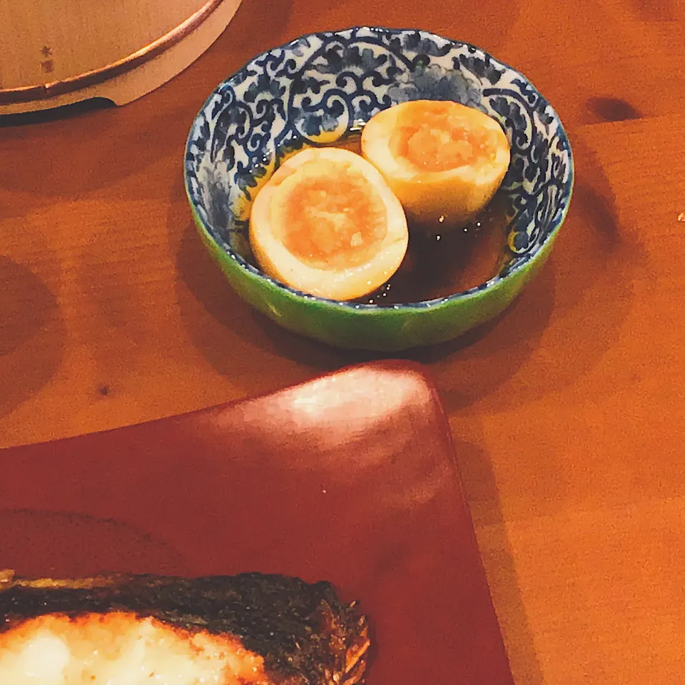 Snapdishの料理写真:煮卵カレー味^o^麺つゆとカレー粉に漬けるだけ|ドルフの美味しい家庭料理さん