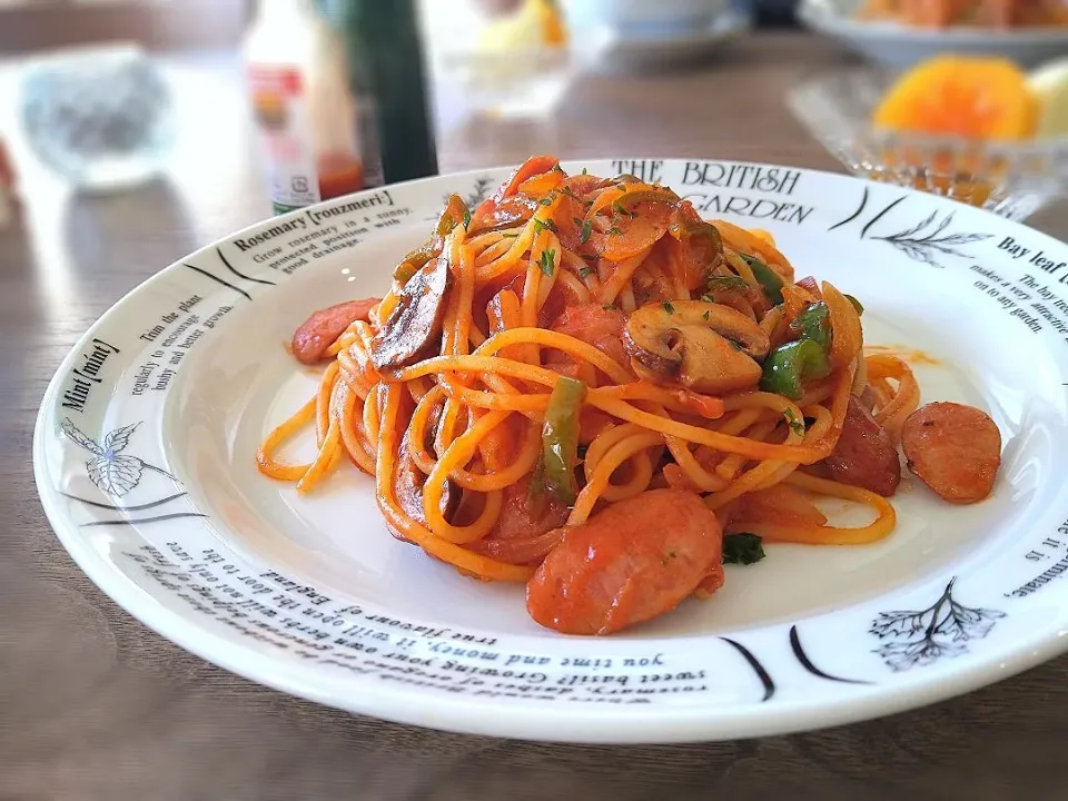 ナポリタン　スパゲティ|古尾谷りかこさん