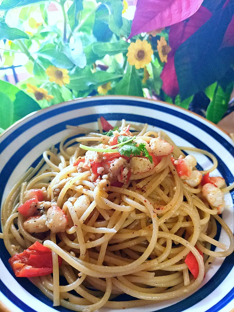 Garlic Pasta 🍝 with Vegetarian prawns 🦐🦐🦐|Fatmamaさん