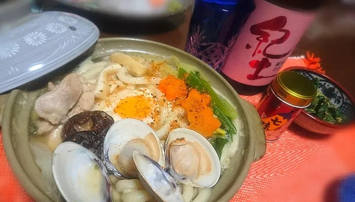 Snapdishの料理写真:暖かい夜に  鍋焼うどん😂|びせんさん