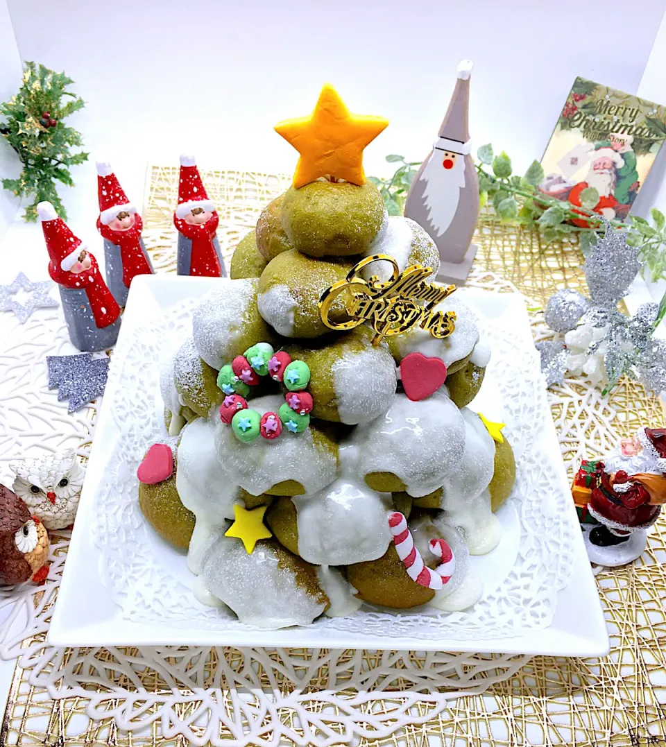 クリスマスツリーちぎりパン作ってみました🎅🎁🎄🎉抹茶味の米粉パンです〜🍵💓|sucreroomさん