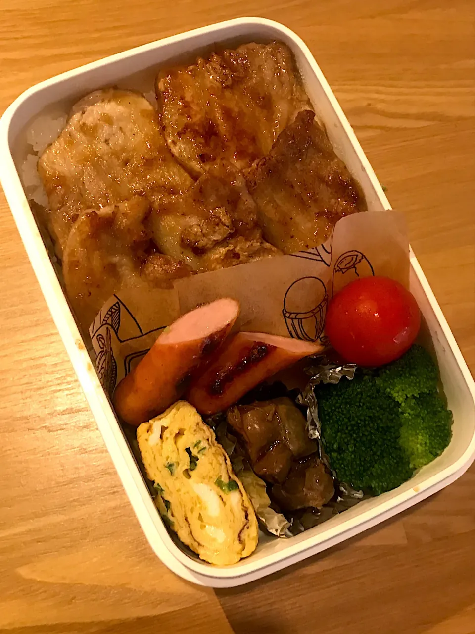 Snapdishの料理写真:豚バラ焼肉丼弁当|ちっくんさん