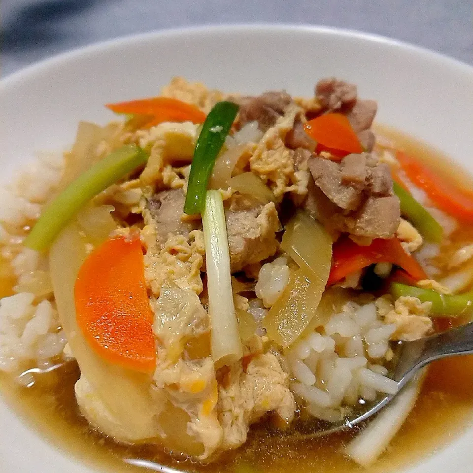 昨日は飲み過ぎ😵🍺
朝から親子丼です🍀|ゆっこさん