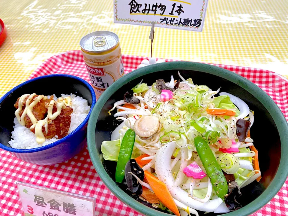 Snapdishの料理写真:厚別ちゃんぽん麺・ミニ唐揚げ丼・缶コーヒー臨時サービス|nyama1さん