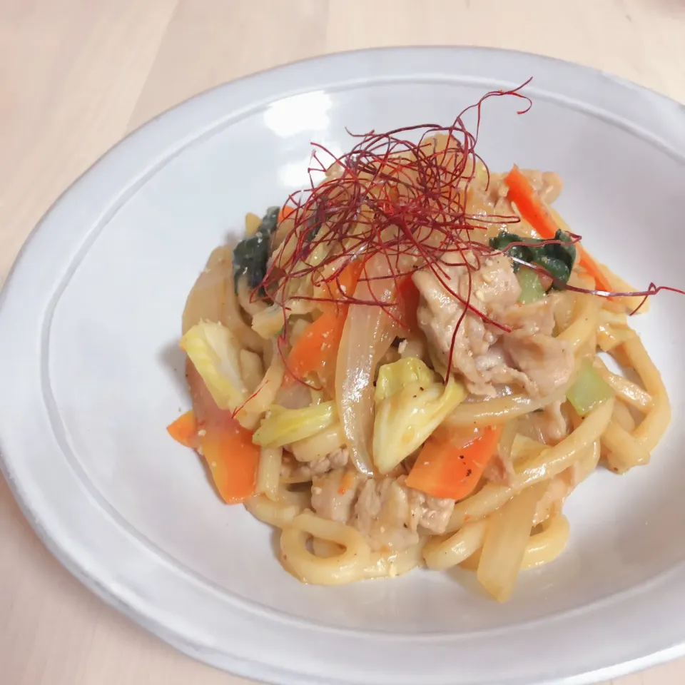 ピリ辛焼うどん✩⃛|융태지ෆ⃛さん