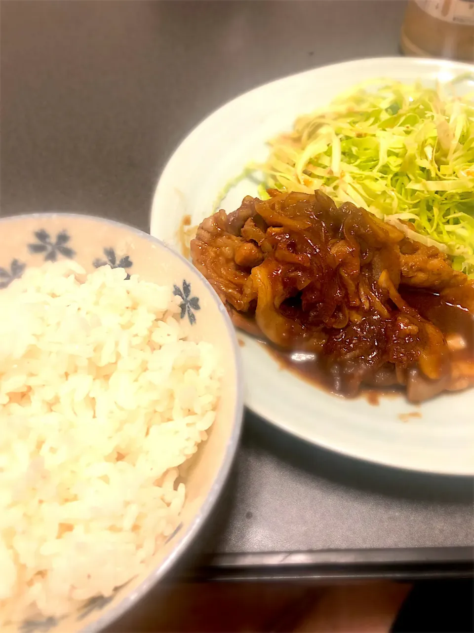 生姜焼き定食|ひちょさん