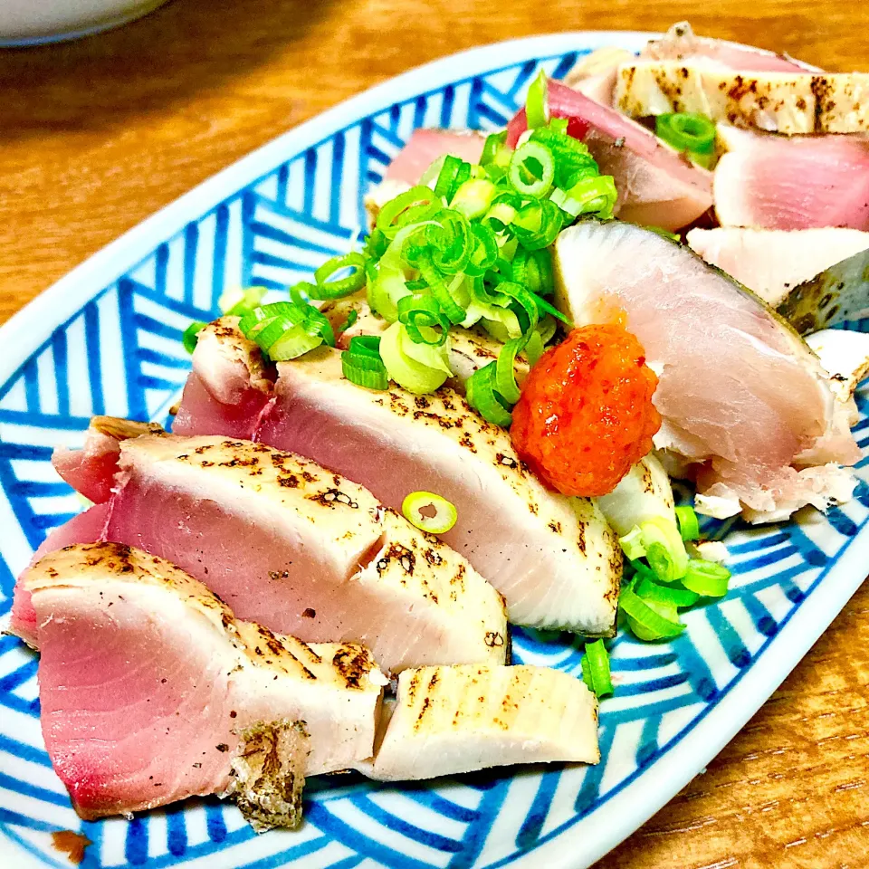 Snapdishの料理写真:すじ鰹の叩き✨お魚屋さんの手作り💕|まいりさん