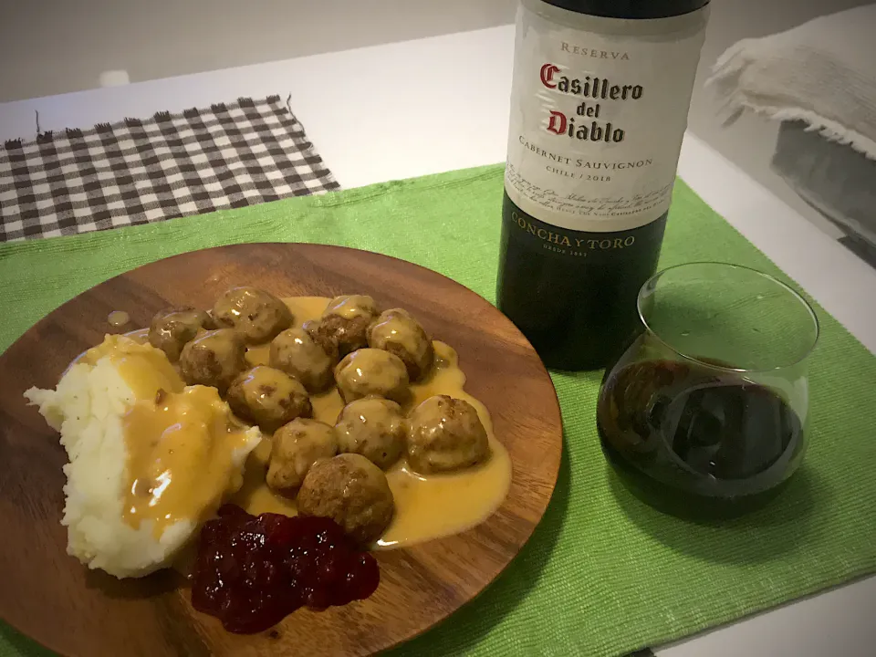 IKEAのスウェーデンミートボール＆Casillero del Diablo Cabernet Sauvignon|mayさん