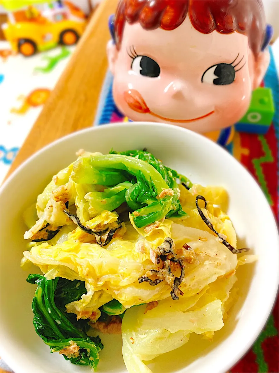 抱えて食べたい♡丸ごとペロリのキャベツとツナの塩昆布マヨサラダ。|ぽき。さん