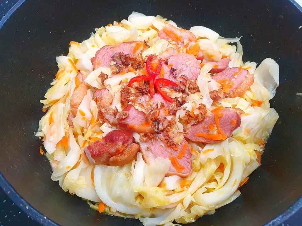 Cabbage w/ Smoked Duck|envymaqueenさん