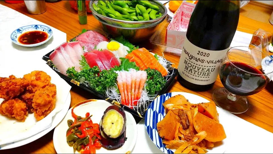 11/21の夕食
㊗️ボージョレ・ヌーボー
今夜はお刺身と煮物、鶏の竜田揚げで乾杯🍷|卯月さん