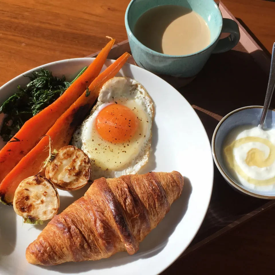 休日のゆっくり朝ごはん|べべべさん