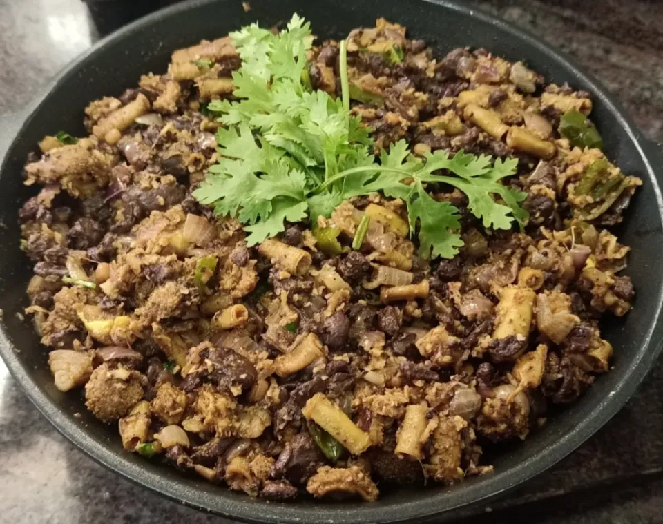 kudal varuval

Mutton Boti curry|Kris kitchenさん