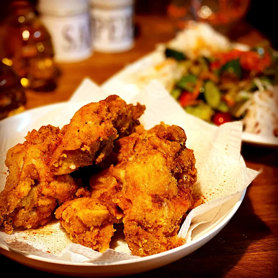 Garlic Fried Chicken 🐔 with Japanese Pickled Vegetable Salad with Balsamic Olive Oil Dressing  #sundaydinner #friedchicken #homecooking 
#salad #ilovecooking
#|Emanuel Hayashiさん