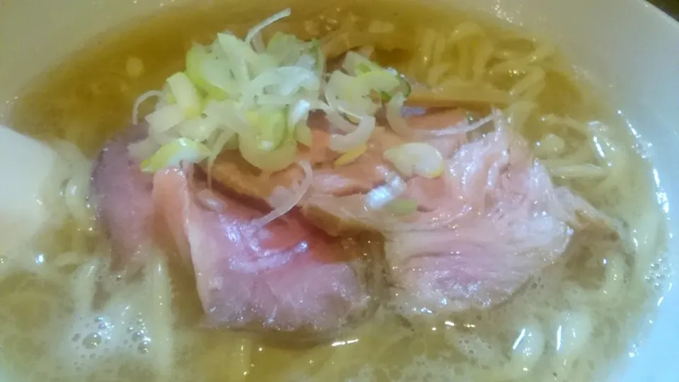 Snapdishの料理写真:【2006年創業】
自家製麺 燦燦斗
中華そば塩
＠東十条1分
（赤羽から徒歩21分）
20240|大脇さん