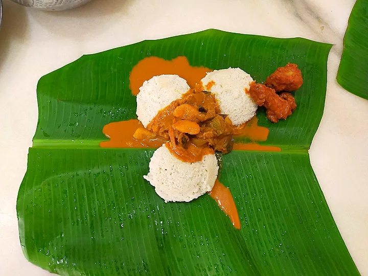 Idli with Chettinad Mutton Curry|Tosai Expressさん