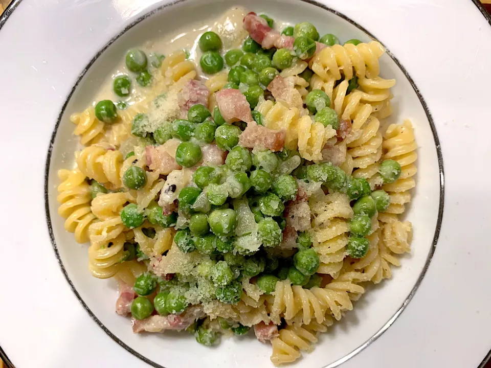 Creamy pea & pancetta pasta|Rjさん