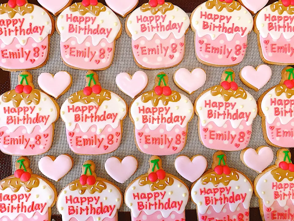 チェリーカップケーキクッキー🧁🍒|＠keicooo03さん