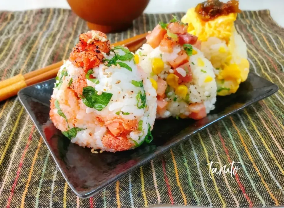 ごちそうおにぎり3種類😋🍙🍙🍙
具材混ぜるだけ簡単朝ごはん🍴🎵|taruto⭐️さん