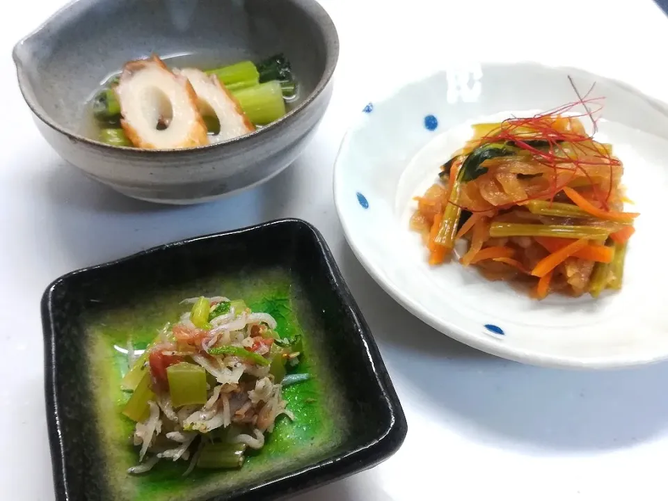 大根の茎と蕪の葉で3種
〜大根の茎と梅ジャコ〜
〜蕪の葉の煮浸し〜
〜蕪の葉と切り干し大根のオイスター炒め〜|choco_obaaさん