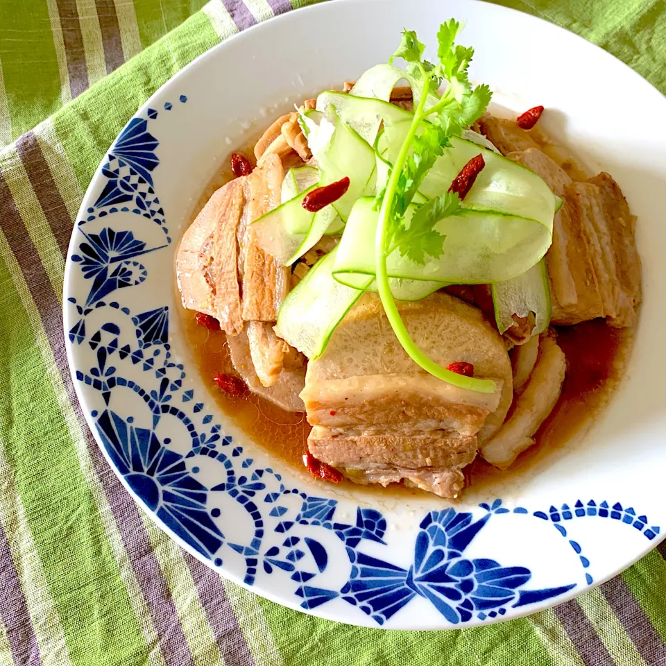 Snapdishの料理写真:京芋と豚肉の中華蒸し|Emeiさん