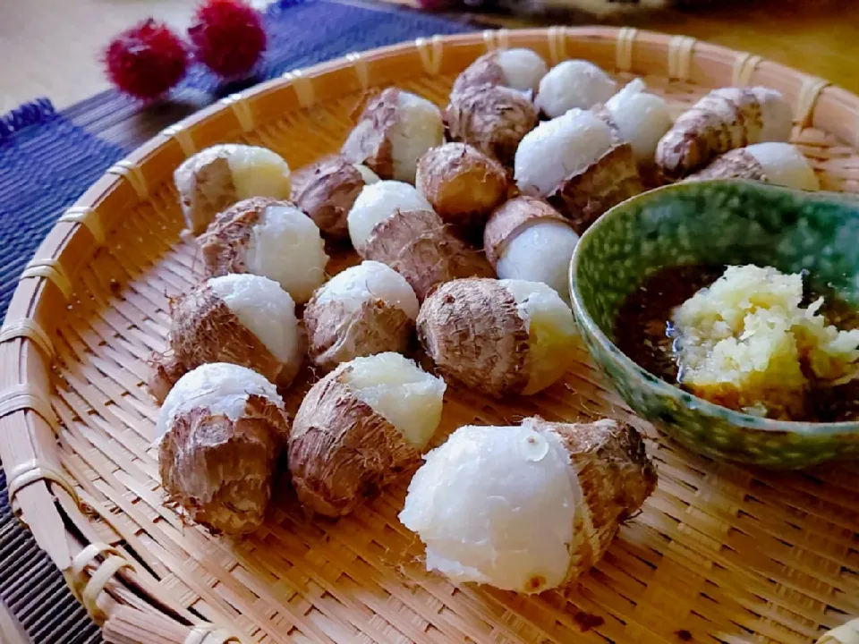 きぬかつぎを生姜醤油で食べる😋|Naomi Furuyaさん