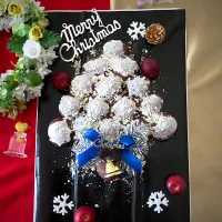 Snapdishの料理写真:ちぎりパンでクリスマスツリー🎄✨