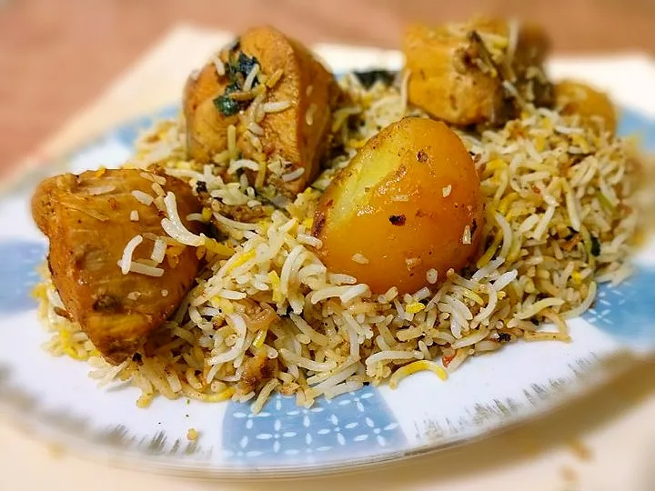 Snapdishの料理写真:chicken dum pulao|hina jibranさん