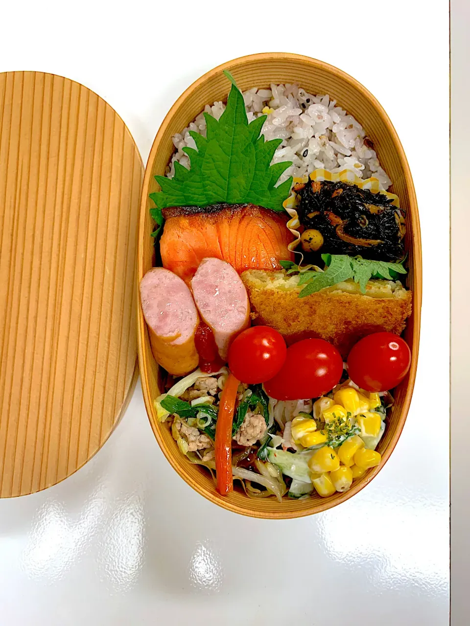 Snapdishの料理写真:2020,11/24 高２娘のお弁当🍱|naoちんさん