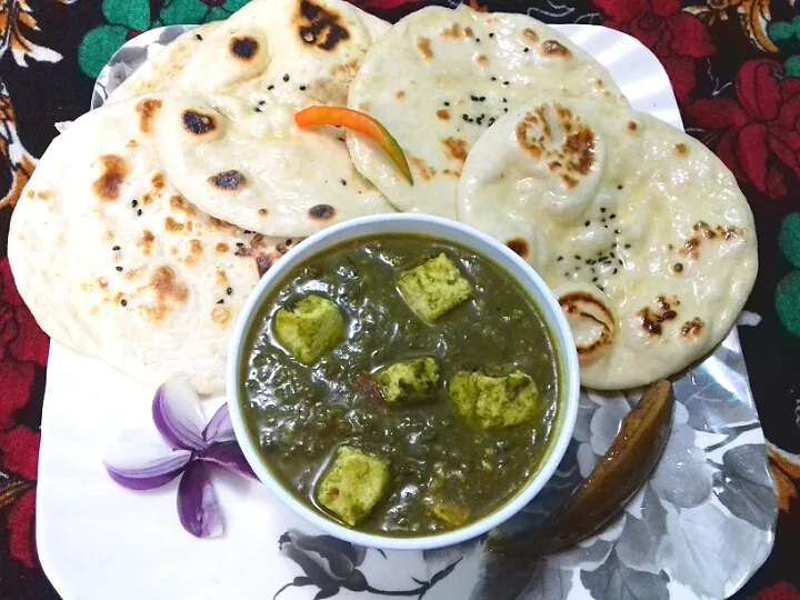 Tawa Naan & Saag Tarka😊|Binita Thapaさん