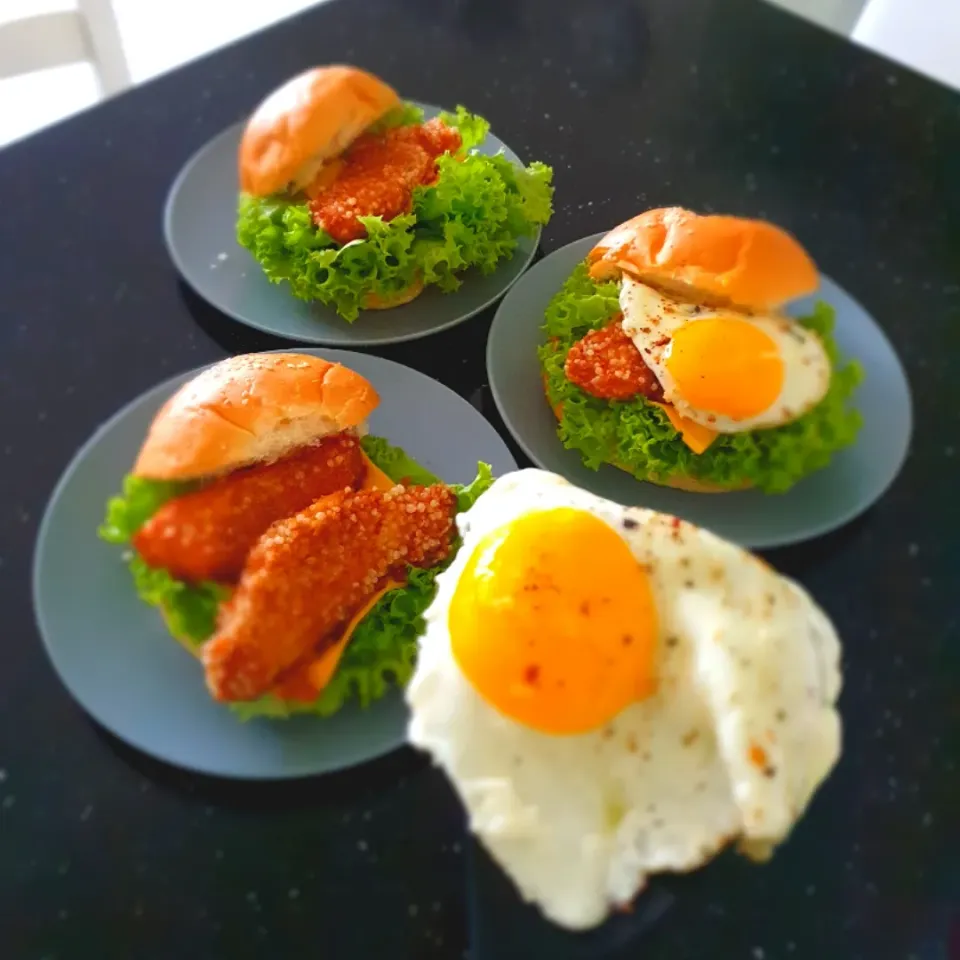 envymaqueen's dish Burger For The Day|envymaqueenさん