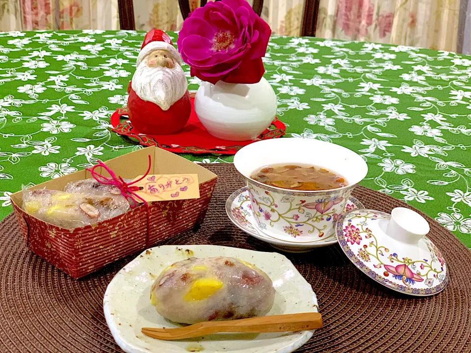 今日のお茶時間は韓国人友が作ってくれた栄養餅を薬膳茶と共に🍃|Seikoさん