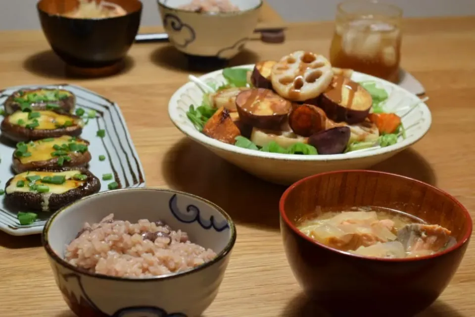 素揚げ野菜のサラダ金ごまドレッシング|うにんぱすさん