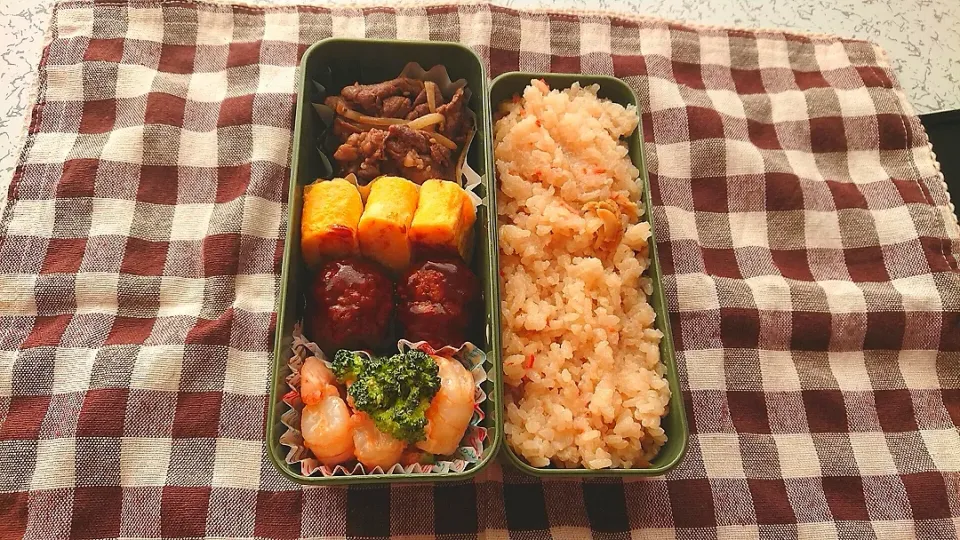 息子君のホタテ炊き込みご飯弁当～|マアジュさん