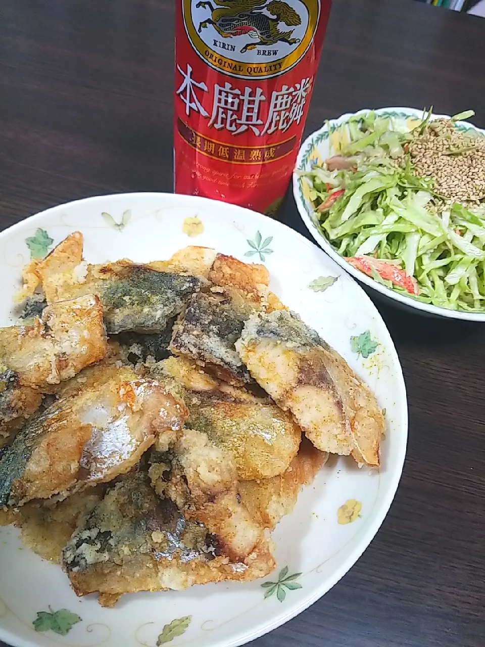 ①冷凍サバの竜田揚げ(カレー風味)
②無限キャベツ
③大根とワカメの味噌汁|まいこさん