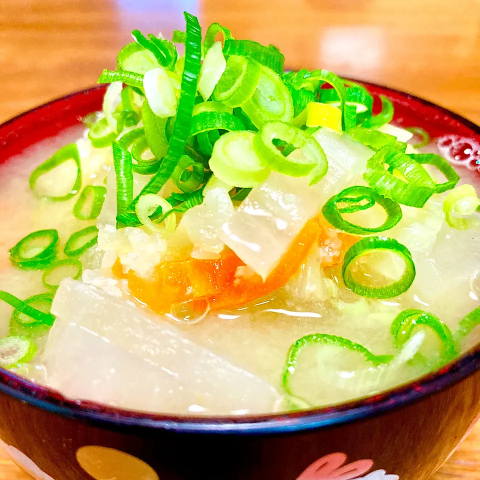 具沢山味噌汁🍀大根、白菜甘い〜💕|まいりさん