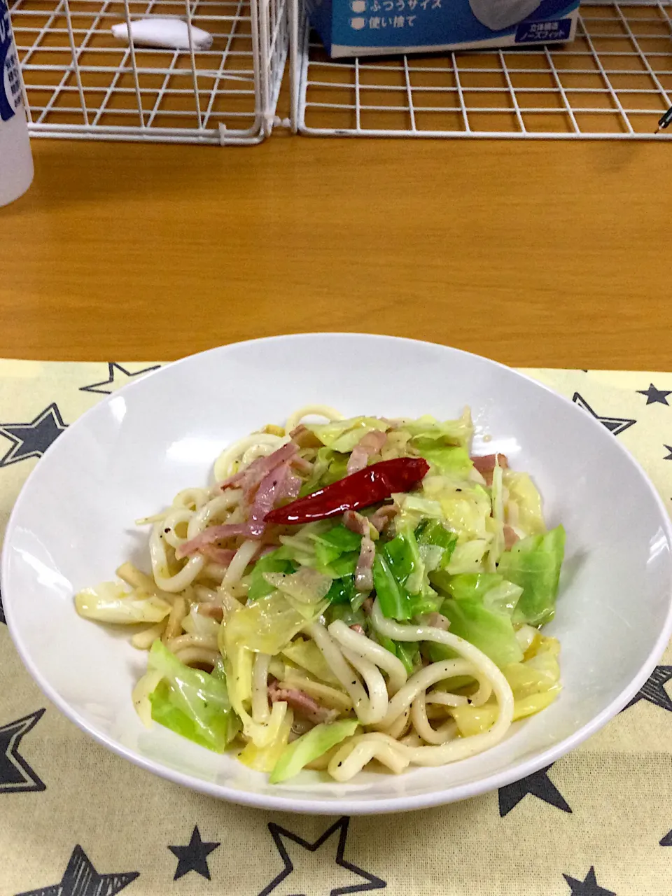 キャベツのペペロンチーノ風うどん|不二さん