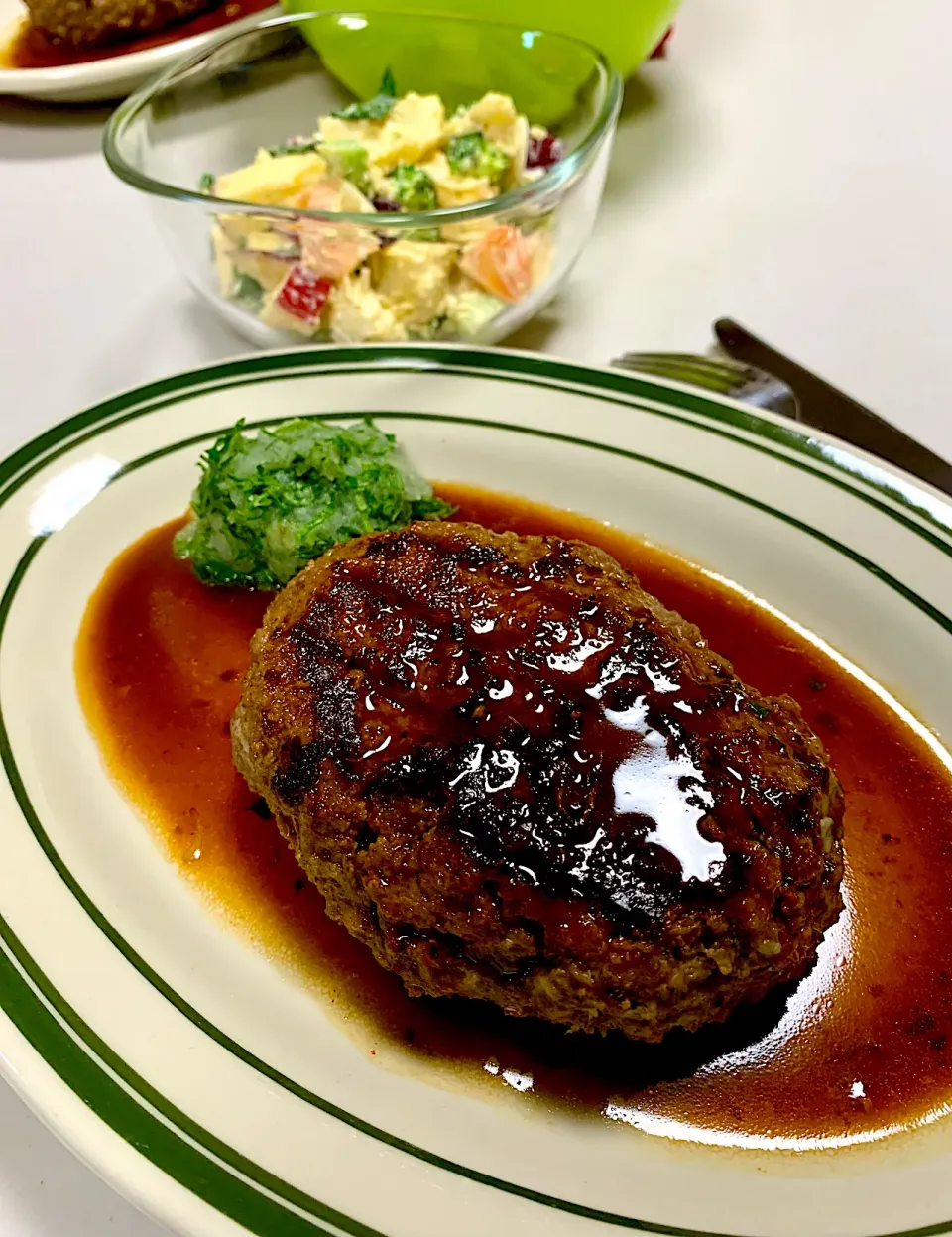 Snapdishの料理写真:Grilled Hamburger Steak with Ponzu Sauce|gonbenさん