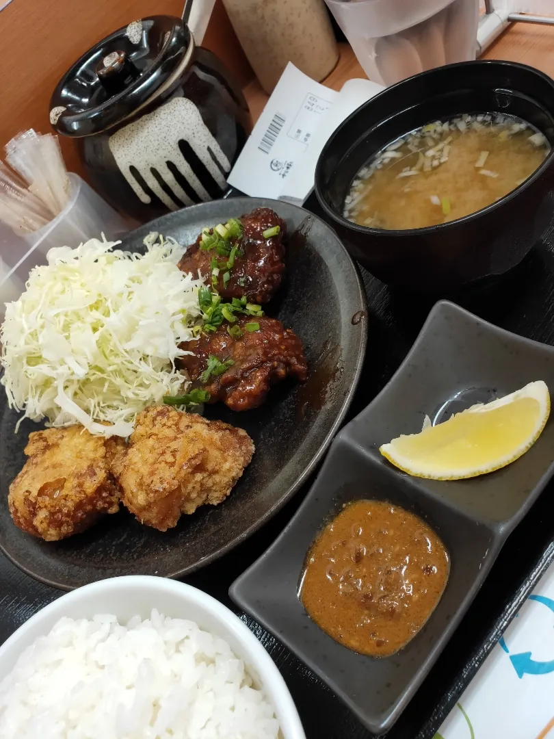 Snapdishの料理写真:合盛り定食|osakana555さん