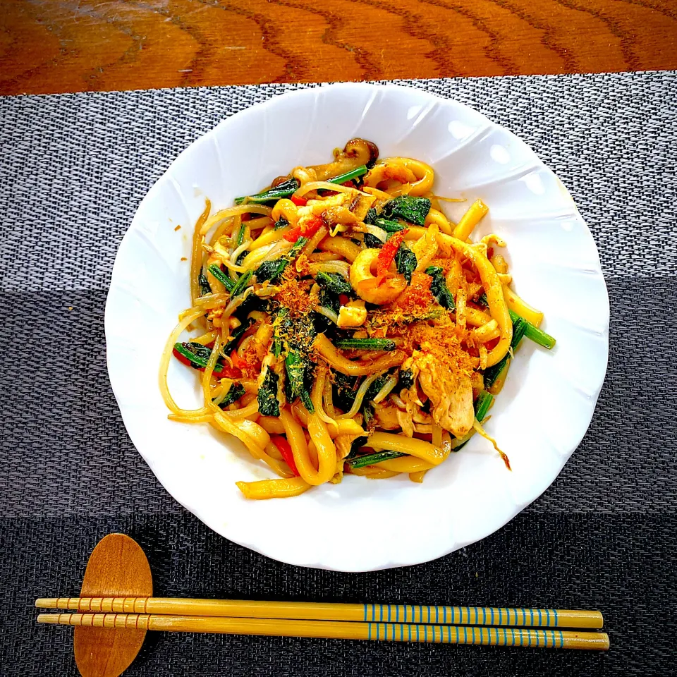 焼きうどん焦がし醤油味|yakinasuさん