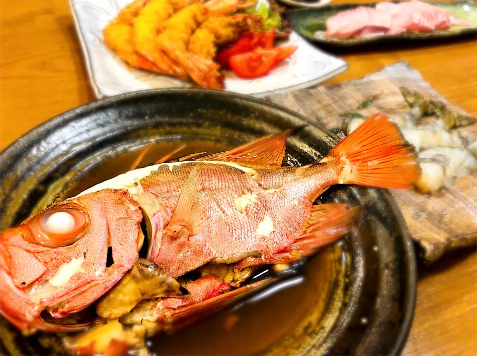 キンメの煮付けと刺身とその他海鮮|ひろしま日和さん