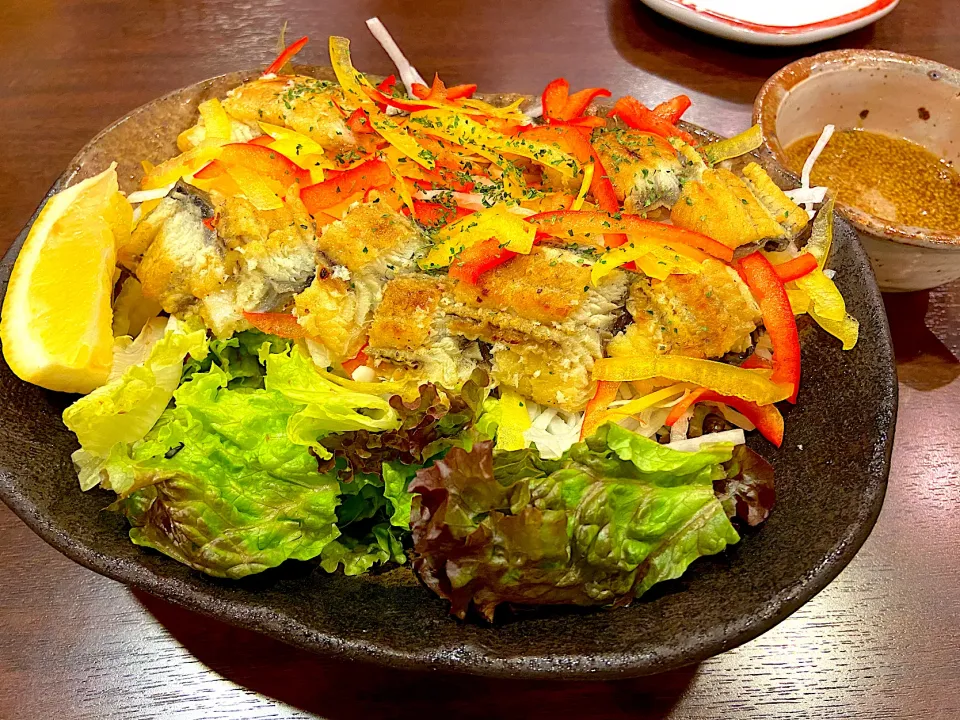 スモーク鰻のサラダ🥗😋👍|ナナさん