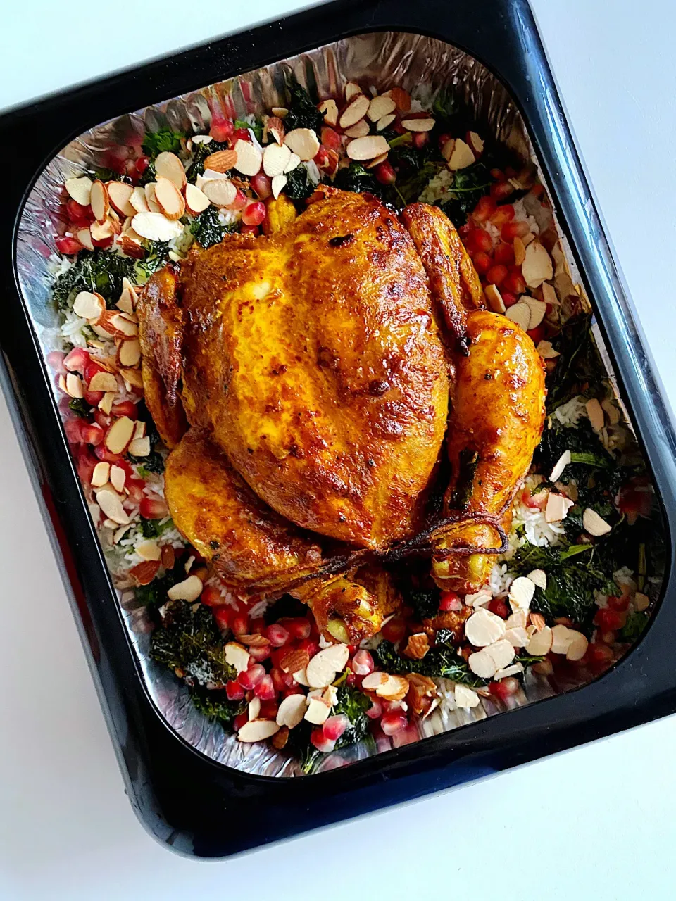 Curry roast chicken, mint and coriander basmati rice, pomegranate, crispy kale and almonds|12Dragonさん