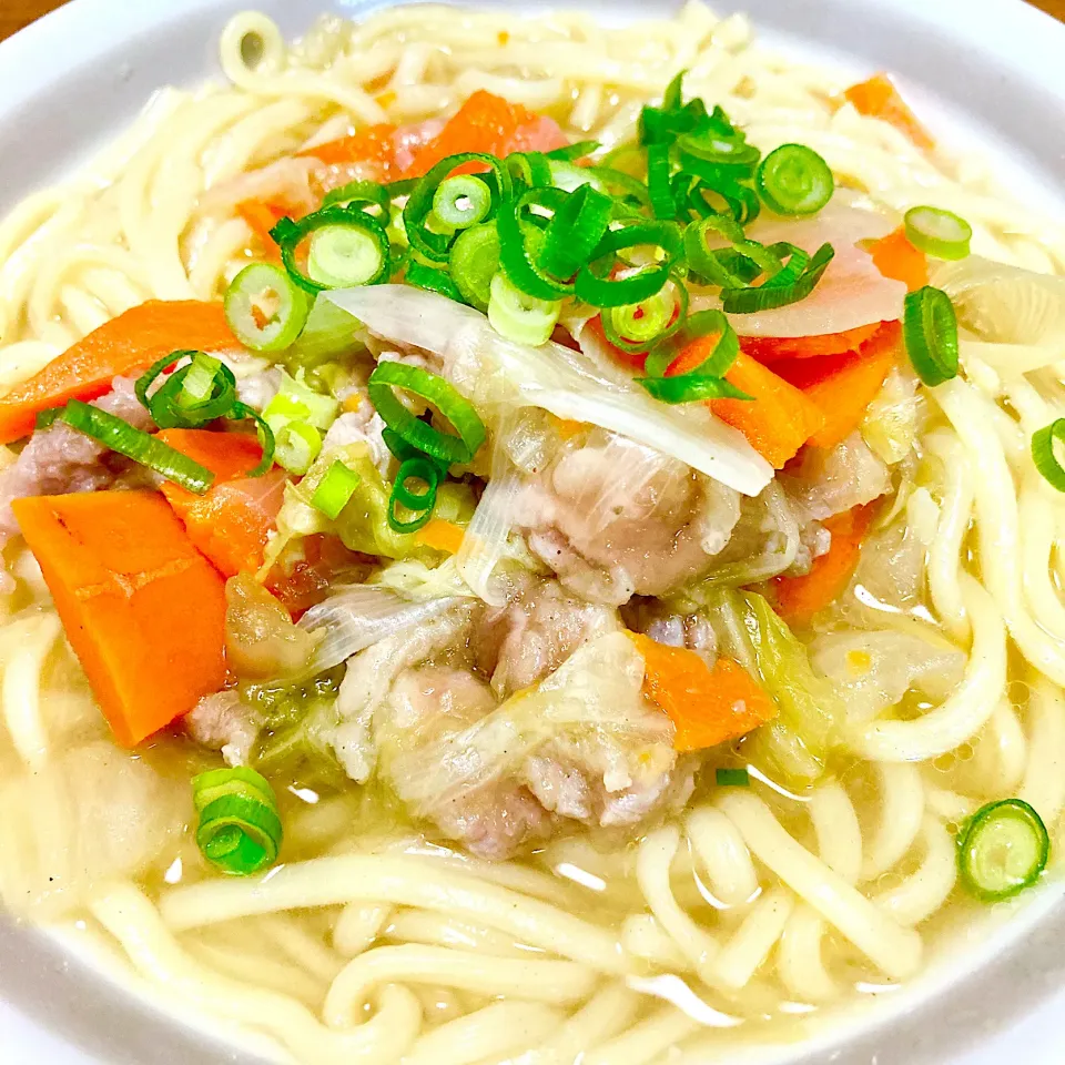 Snapdishの料理写真:八宝汁からの煮込みラーメン風❤️レンジで簡単❣️|まいりさん